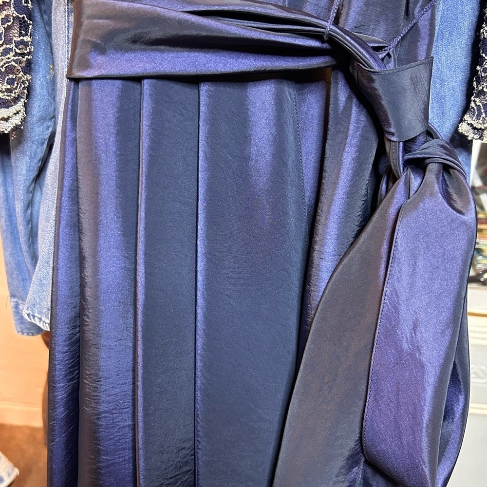 R&M Richards Navy and Gold Sequin Lace 3/4 Sleeve Dress - Picture 10 of 11
